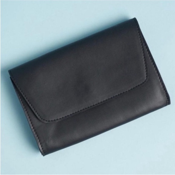 October Jaipur Vegan Leather Envelope Clutch NEW! - Picture 2 of 11